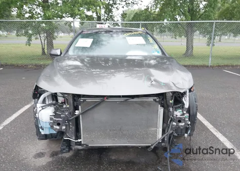 2020 Toyota Camry Le z USA, uszkodzony, nr VIN 4T1C11AK6LU341704